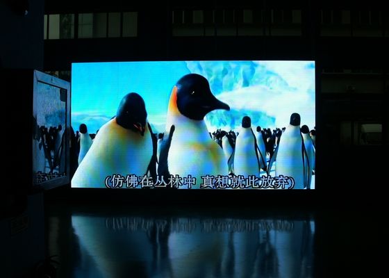 P6mm SMD 3 en pantallas interiores a todo color de 1 reproducción de vídeo de Digitaces LED